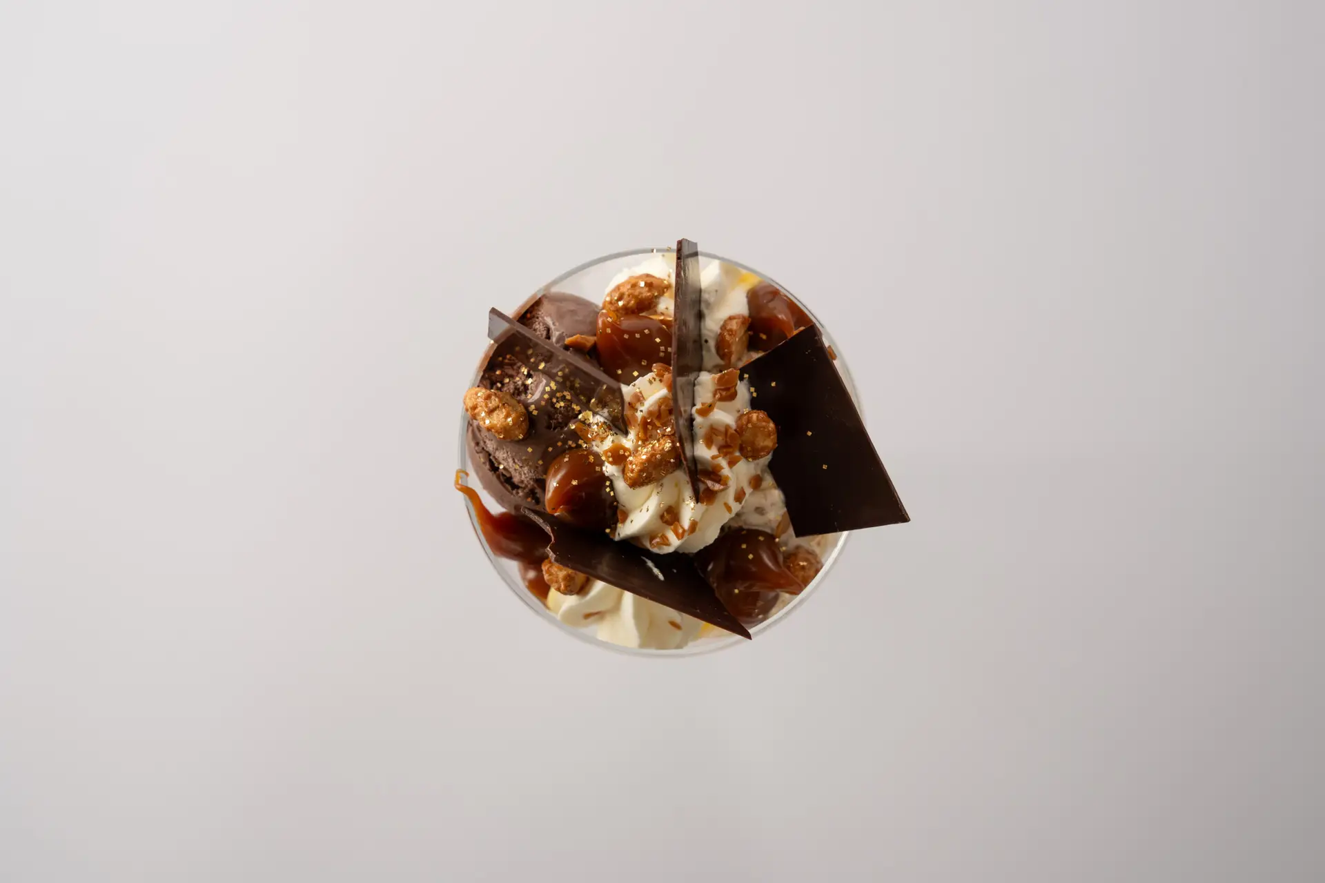 22582-22715_BelgianChocolate_BelgianCaramelBiscuit_coupe-topdown-1