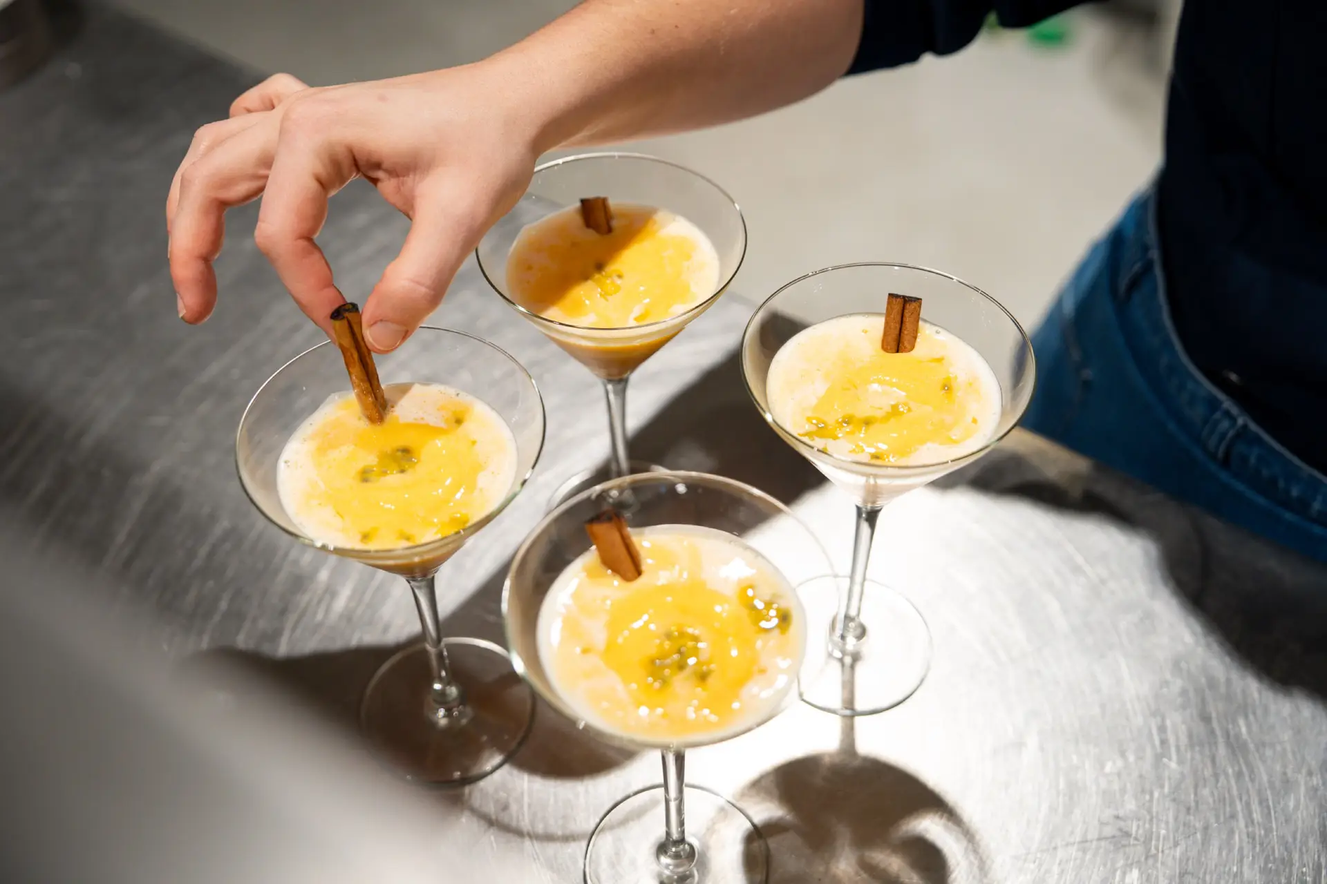 22710_Maracuja Scroppino Cocktail_Prep 3